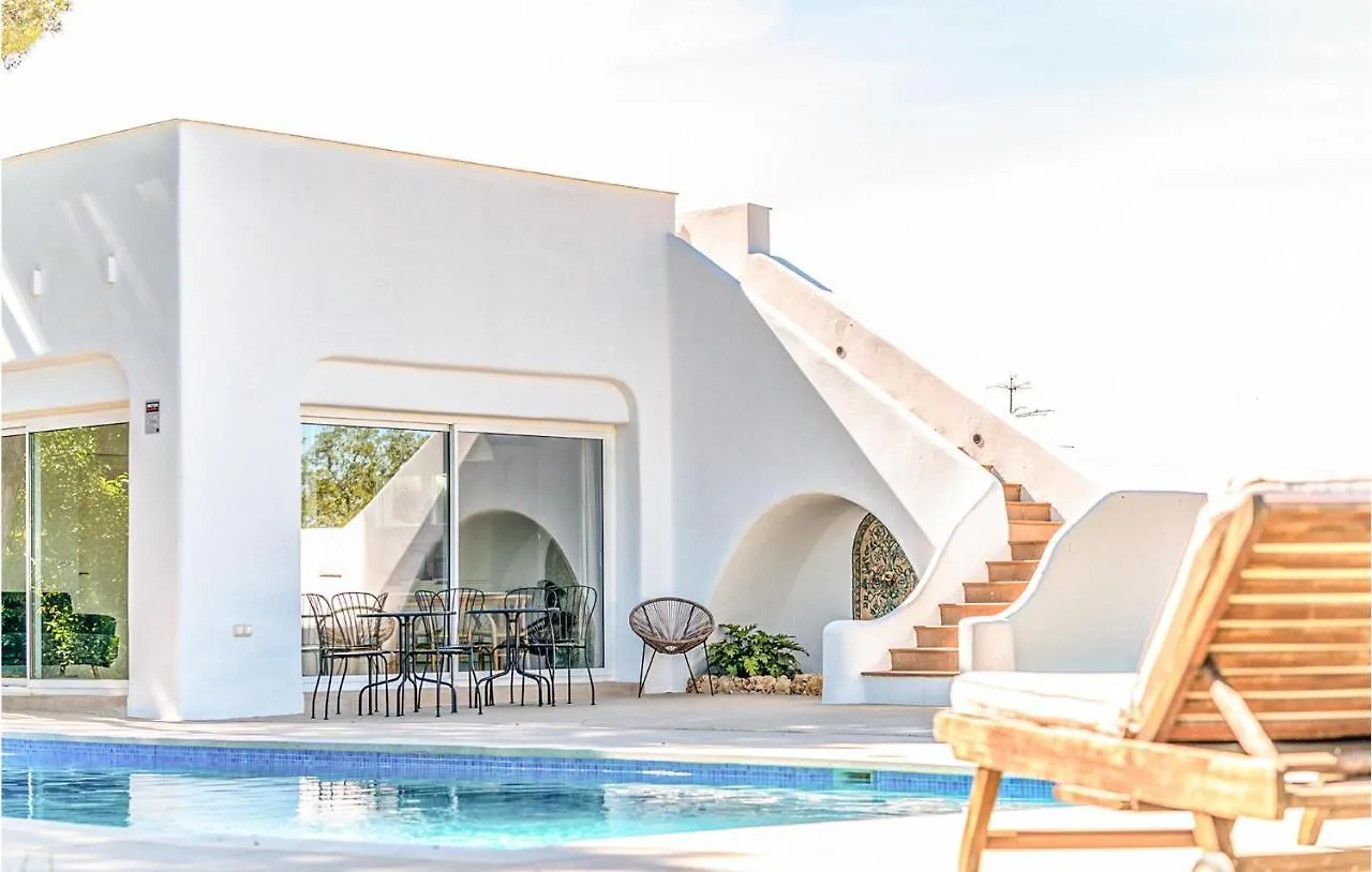 Amazing Home In Marbella With Kitchenette